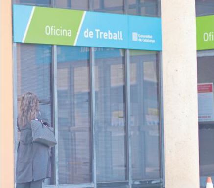 img L'atur de llarga durada es redueix un 7,4% durant el 2025 