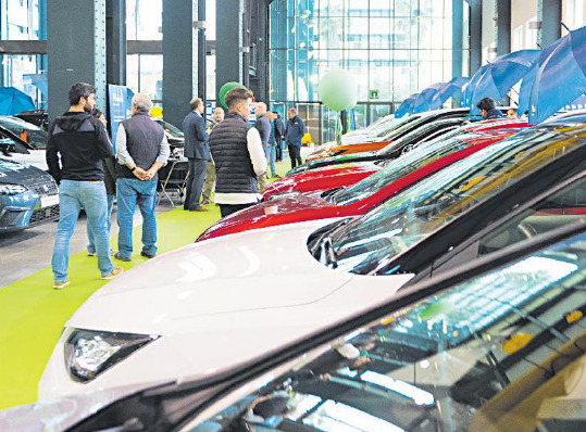 img La Fira del Vehicle d'Ocasió escalfa motors 